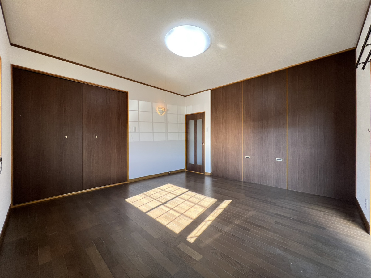 和の趣と機能美を融合した、平屋4LDKリノベーション住宅