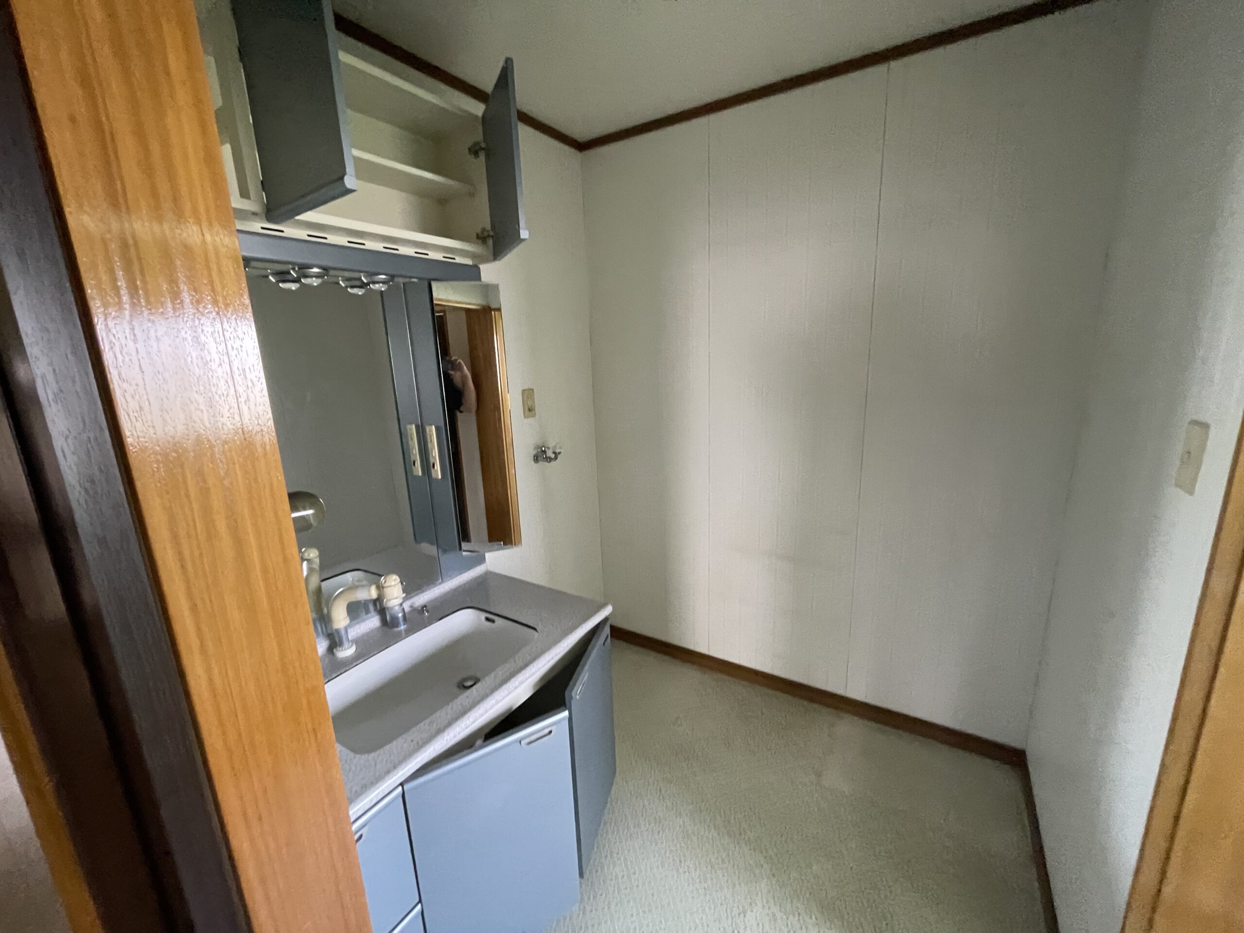 和の趣と機能美を融合した、平屋4LDKリノベーション住宅