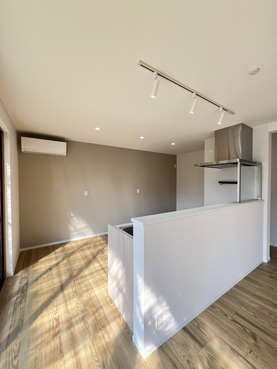 子育て世帯にちょうどいい。間取りから見直した、安心・快適なフルリノベーション住宅