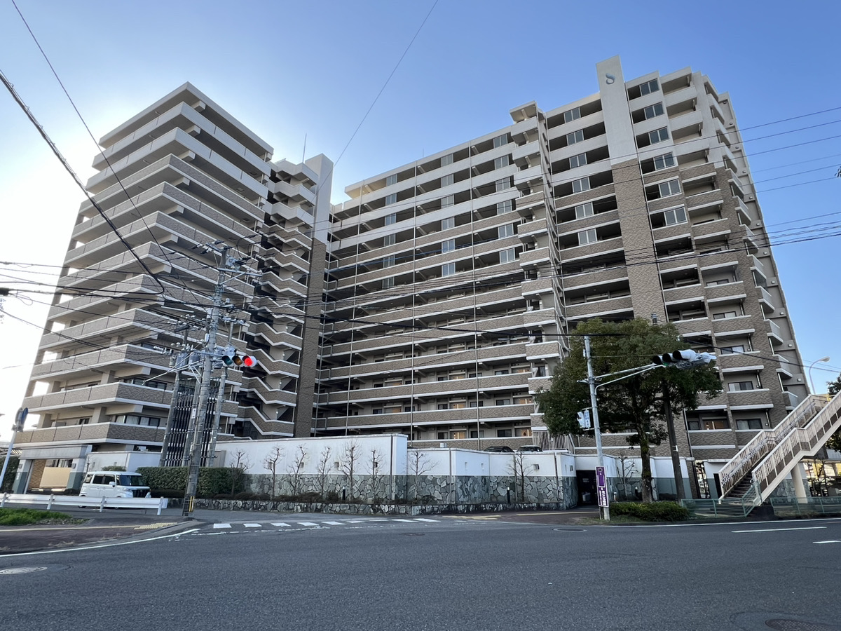 ゆとりと眺望を手に入れる、115㎡超の再生レジデンス